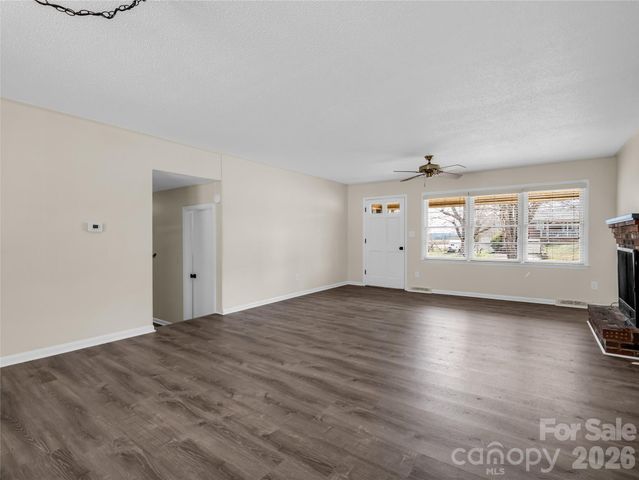 193 Oak Forest Drive, Forest City, NC 28043