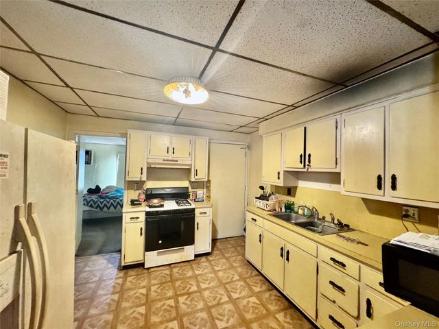 20 John Street, Middletown, NY 10940
