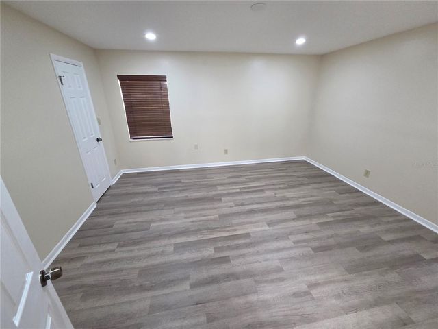 906 W BRADDOCK STREET, Tampa, FL 33603
