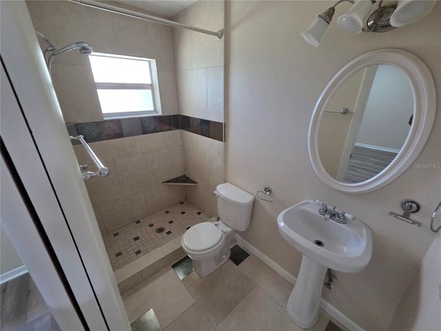 906 W BRADDOCK STREET, Tampa, FL 33603