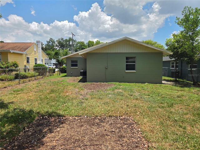 906 W BRADDOCK STREET, Tampa, FL 33603