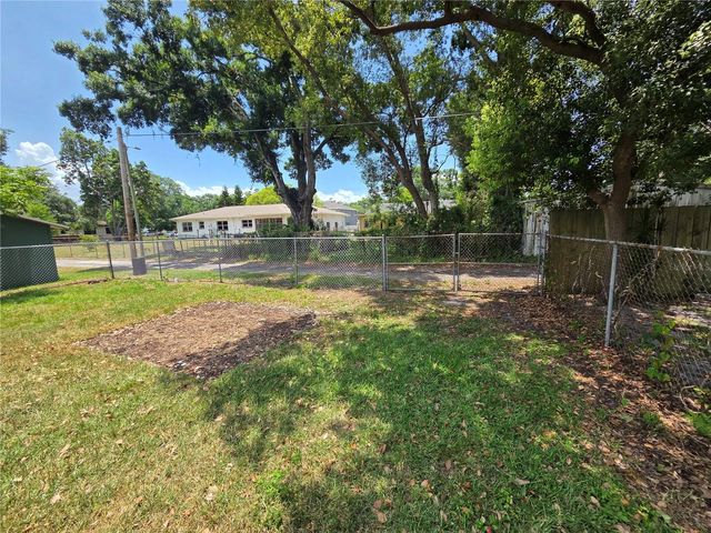 906 W BRADDOCK STREET, Tampa, FL 33603