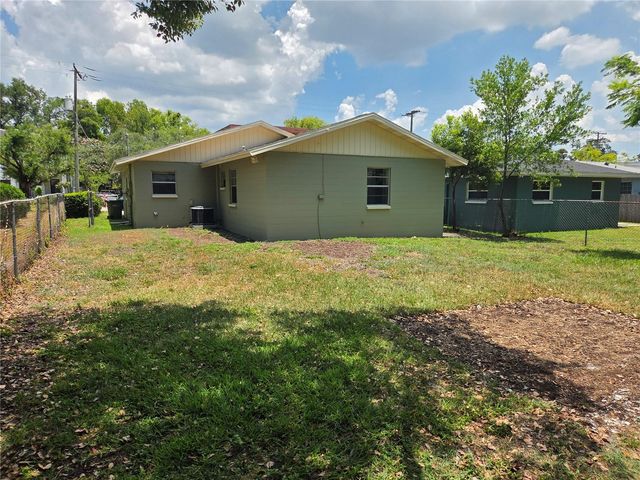 906 W BRADDOCK STREET, Tampa, FL 33603