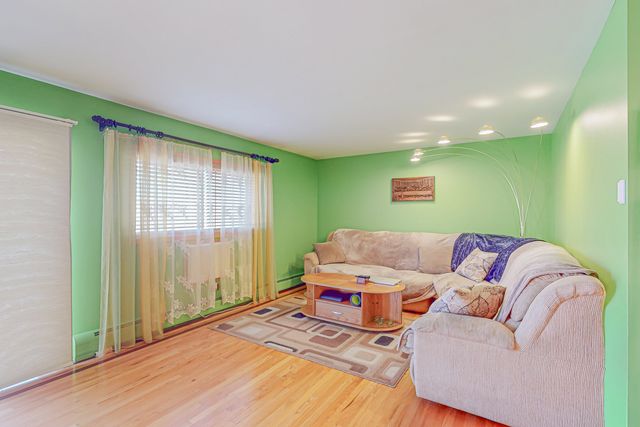 659 E Fullerton Avenue 209, Glendale Heights, IL 60139