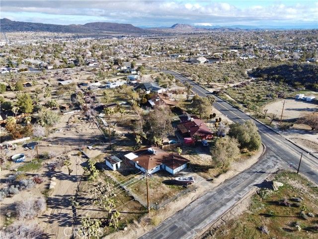 57136 Navajo Trail, Yucca Valley, CA 92284