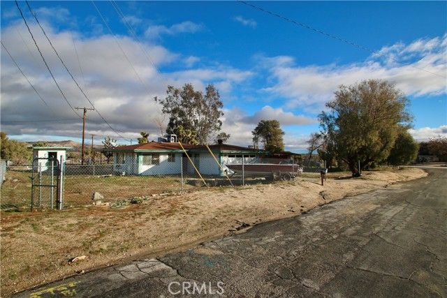 57136 Navajo Trail, Yucca Valley, CA 92284