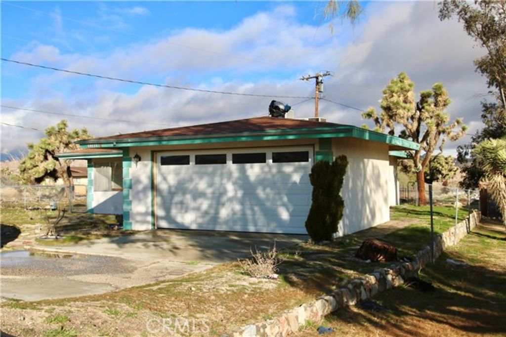 57136 Navajo Trail, Yucca Valley, CA 92284