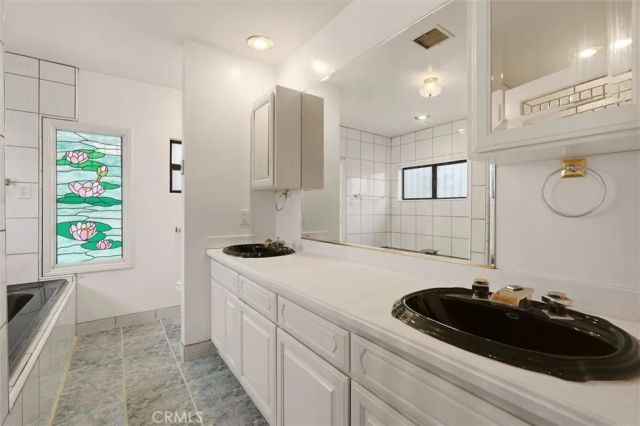 1658 W 110th Place, Los Angeles, CA 90047