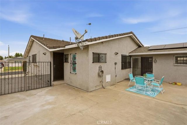 1658 W 110th Place, Los Angeles, CA 90047