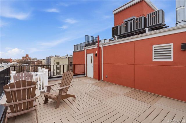 2574 34th Street 3A, Astoria, NY 11103