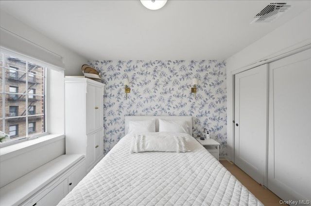 2574 34th Street 3A, Astoria, NY 11103