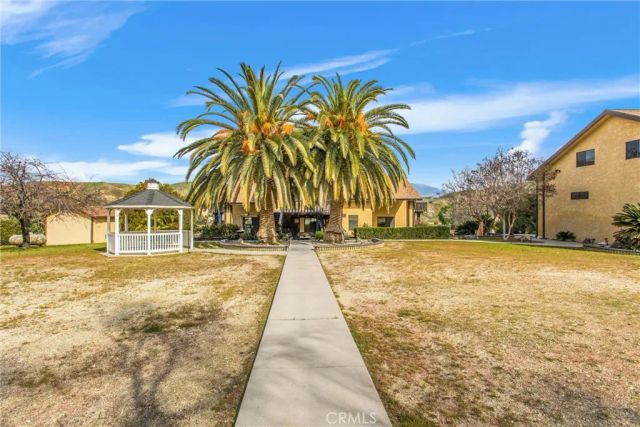 28450 Live Oak Canyon Road, Redlands, CA 92373