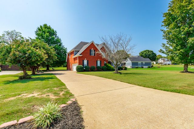 30 Clover Drive, Ringgold, GA 30736