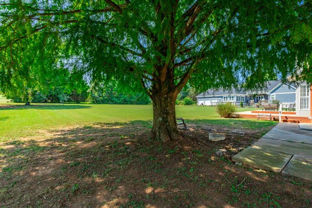 30 Clover Drive, Ringgold, GA 30736