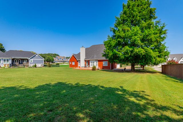 30 Clover Drive, Ringgold, GA 30736