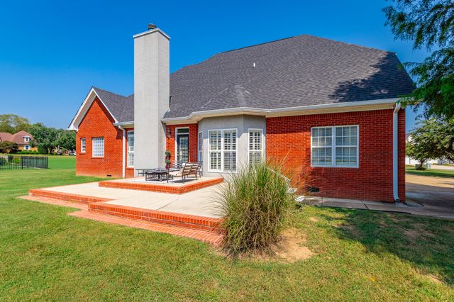 30 Clover Drive, Ringgold, GA 30736