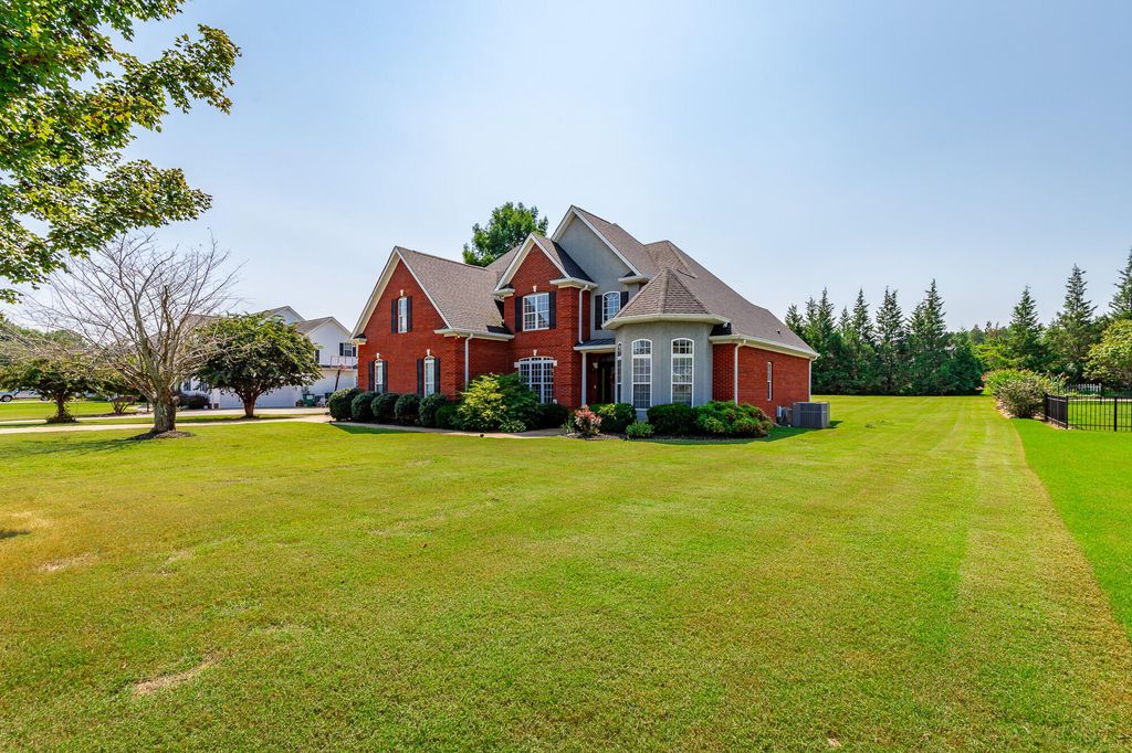 30 Clover Drive, Ringgold, GA 30736