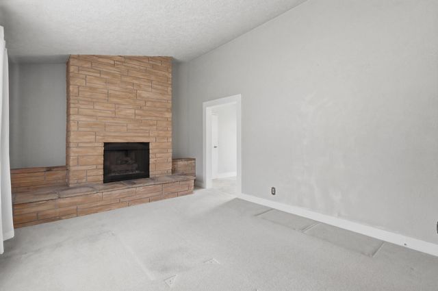 3822 Wilkes Avenue, Davenport, IA 52806
