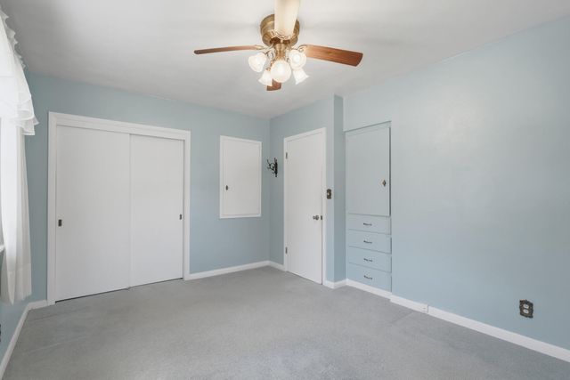 3822 Wilkes Avenue, Davenport, IA 52806