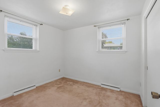3822 Wilkes Avenue, Davenport, IA 52806