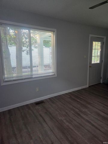 1011 Jefferson Avenue, Evansville, IN 47714