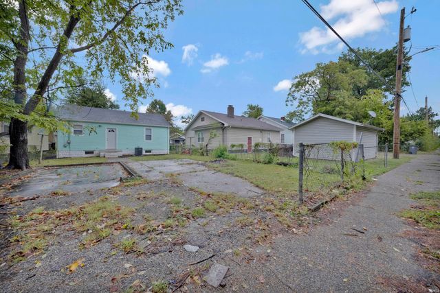 1011 Jefferson Avenue, Evansville, IN 47714
