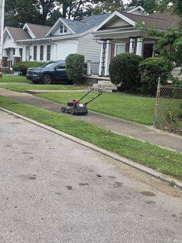1011 Jefferson Avenue, Evansville, IN 47714
