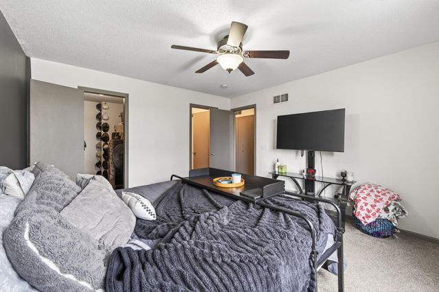 7164 Quarry Avenue NE, Elk River, MN 55330