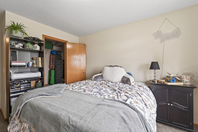 7164 Quarry Avenue NE, Elk River, MN 55330