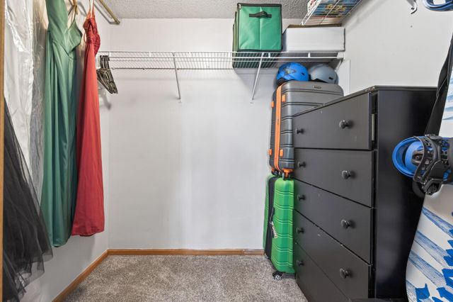 7164 Quarry Avenue NE, Elk River, MN 55330