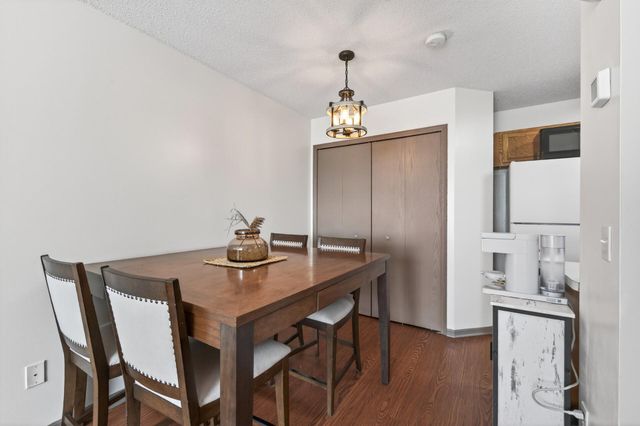 7164 Quarry Avenue NE, Elk River, MN 55330