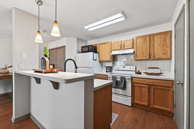 7164 Quarry Avenue NE, Elk River, MN 55330