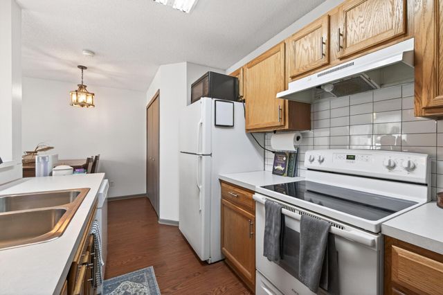 7164 Quarry Avenue NE, Elk River, MN 55330