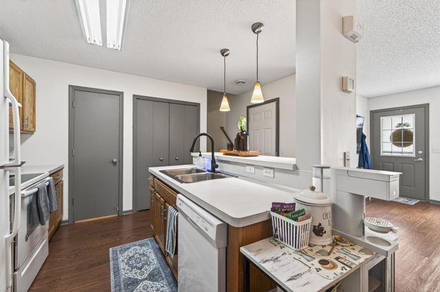 7164 Quarry Avenue NE, Elk River, MN 55330