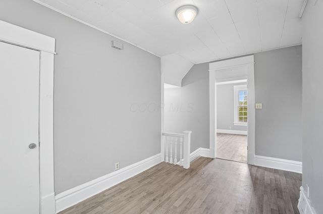 1591-1593 E Weber Road, Columbus, OH 43211