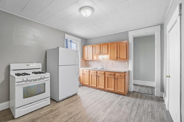 1591-1593 E Weber Road, Columbus, OH 43211