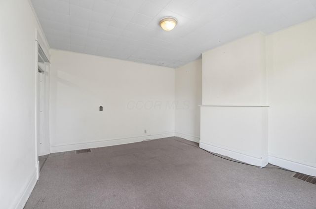 1591-1593 E Weber Road, Columbus, OH 43211