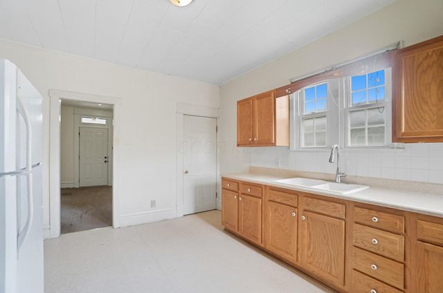 1591-1593 E Weber Road, Columbus, OH 43211