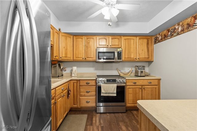 22934 Mastick Road 102, Fairview Park, OH 44126