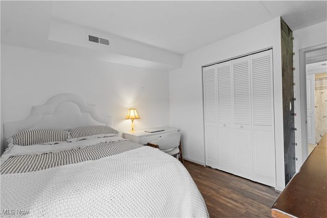 22934 Mastick Road 102, Fairview Park, OH 44126