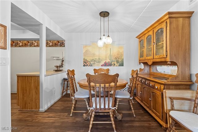 22934 Mastick Road 102, Fairview Park, OH 44126