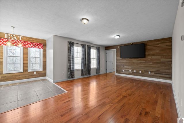 6603 GREENVILLE ROAD, Hopkinsville, KY 42240