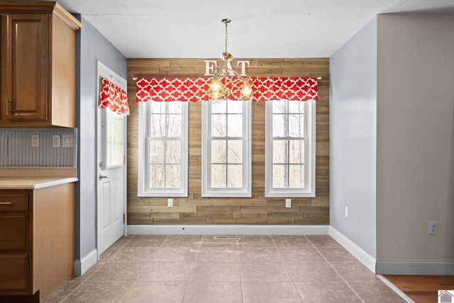 6603 GREENVILLE ROAD, Hopkinsville, KY 42240