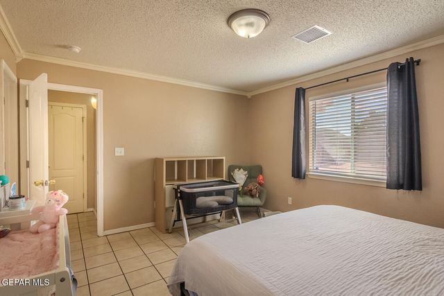 3061 Jose Ortiz Lane, El Paso, TX 79936