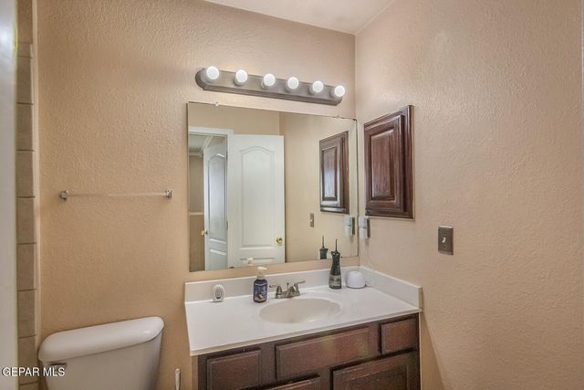 3061 Jose Ortiz Lane, El Paso, TX 79936