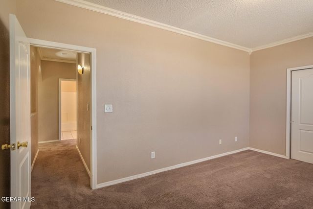 3061 Jose Ortiz Lane, El Paso, TX 79936