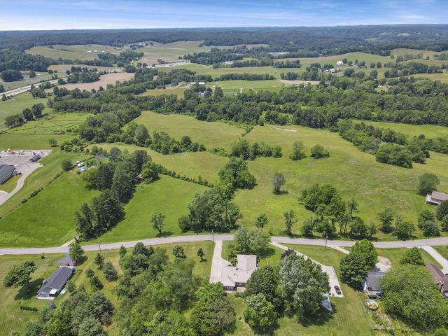 11620 Highland Park, Logan, OH 43138