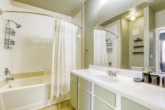 1201 Grove BLVD 502, Austin, TX 78741