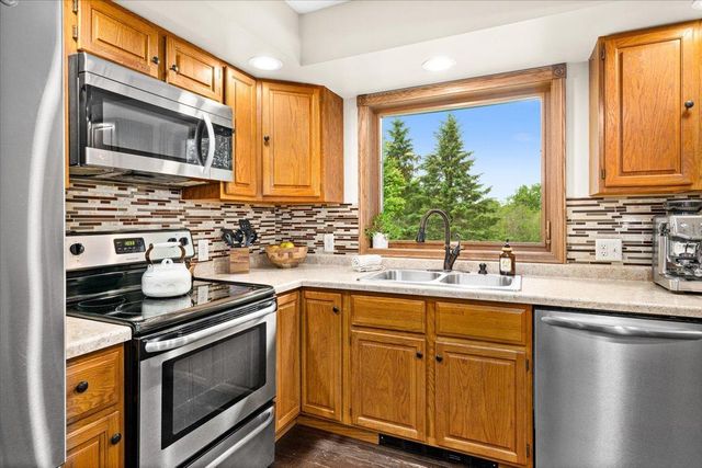 4909 Whitetail Drive, Hermantown, MN 55811