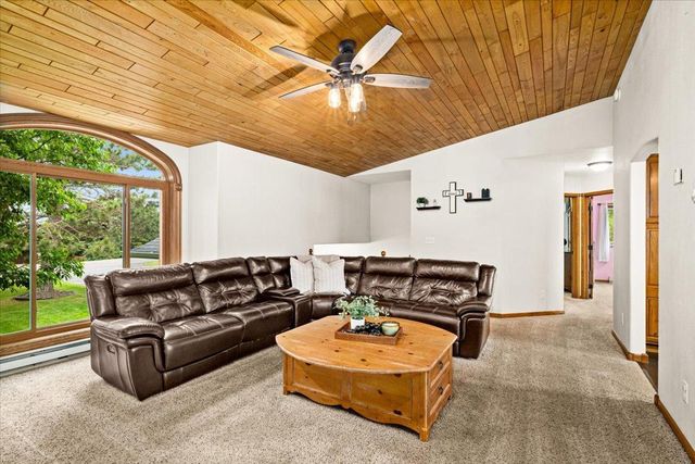 4909 Whitetail Drive, Hermantown, MN 55811